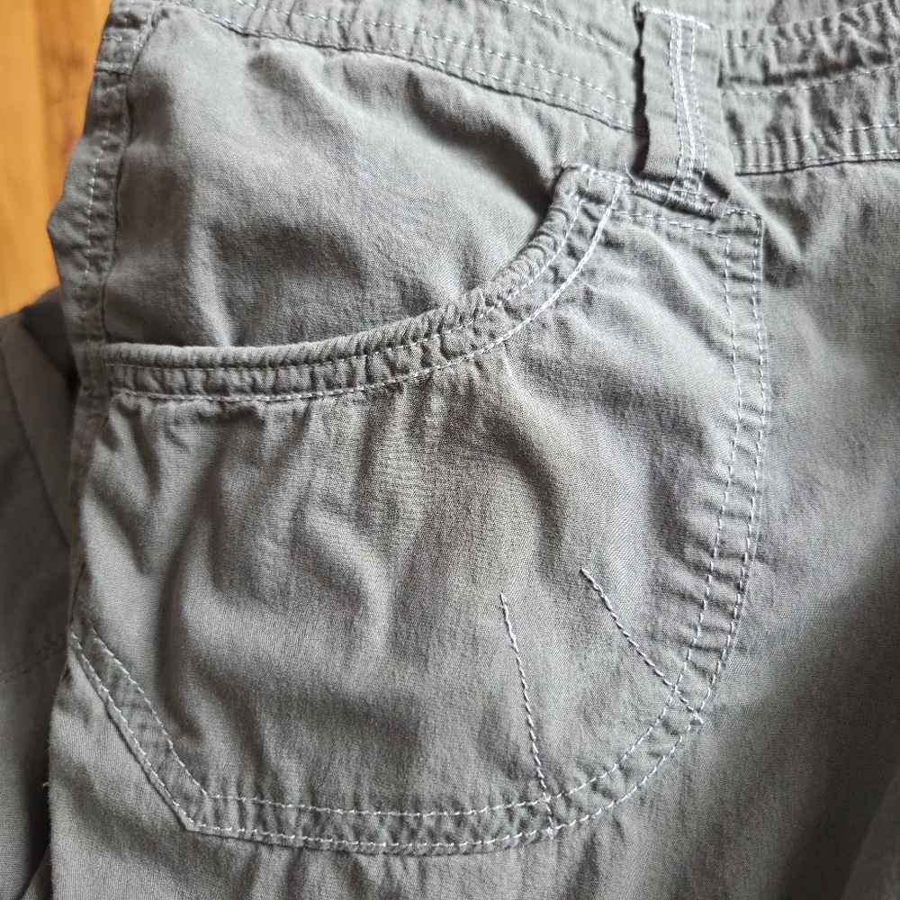 Kuhl Convertible Roll Up Pants Gray Size 8 - Picture 4 of 14